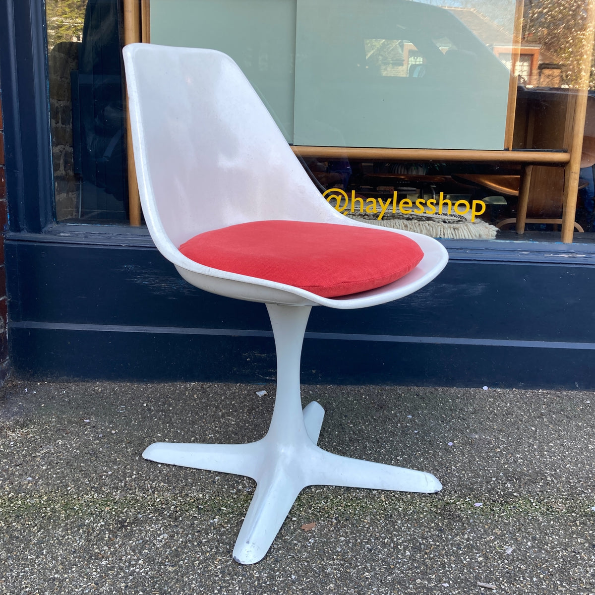 Arkana Tulip Chair