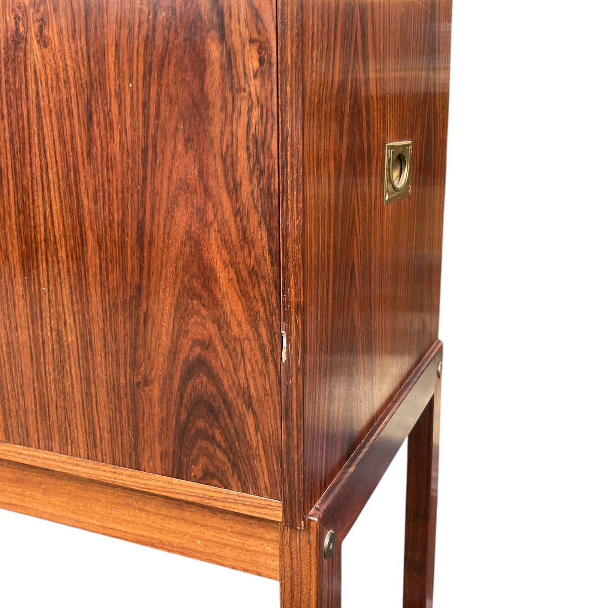 Dyrlund Rosewood Bar Cabinet