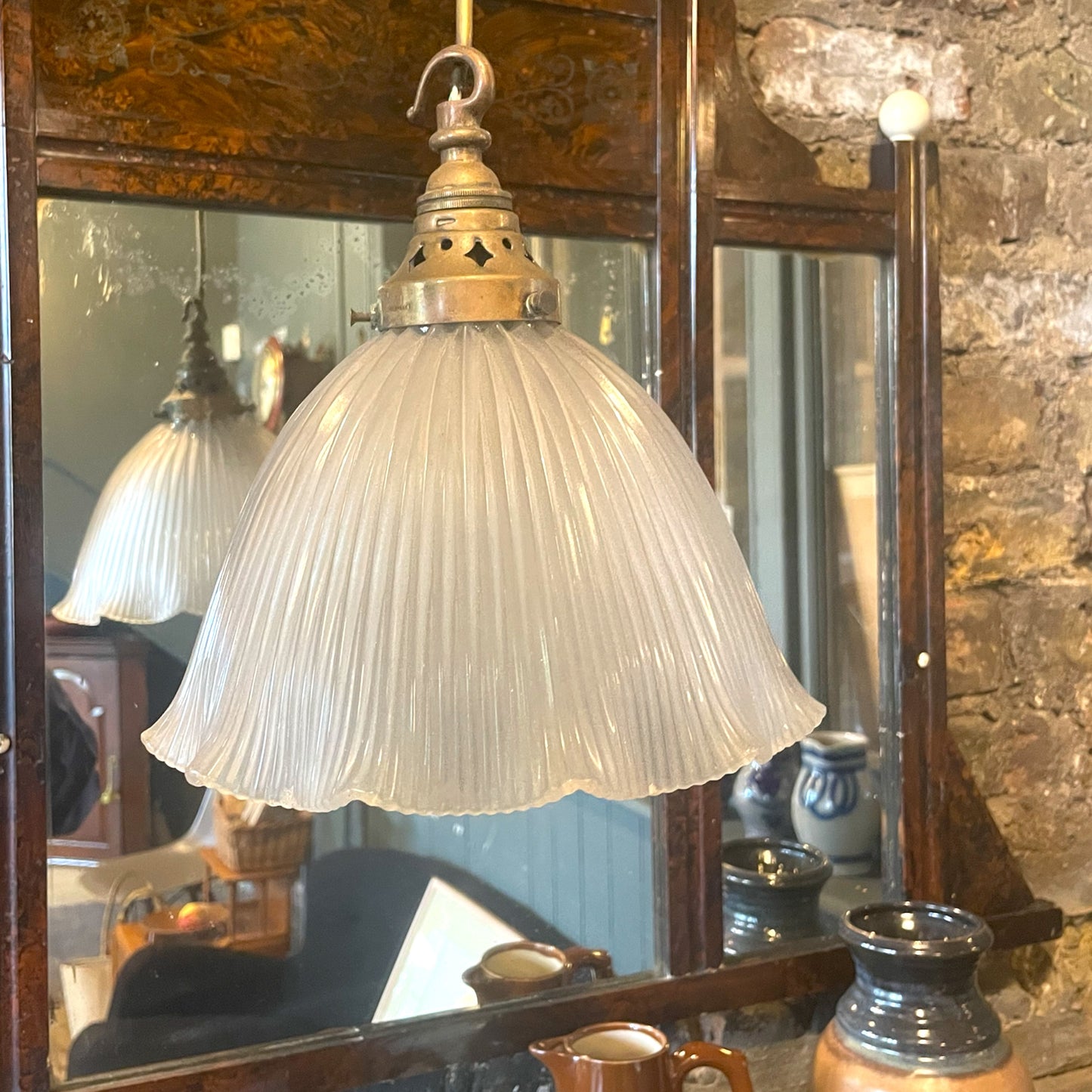 Ribbed Glass Pendant Light