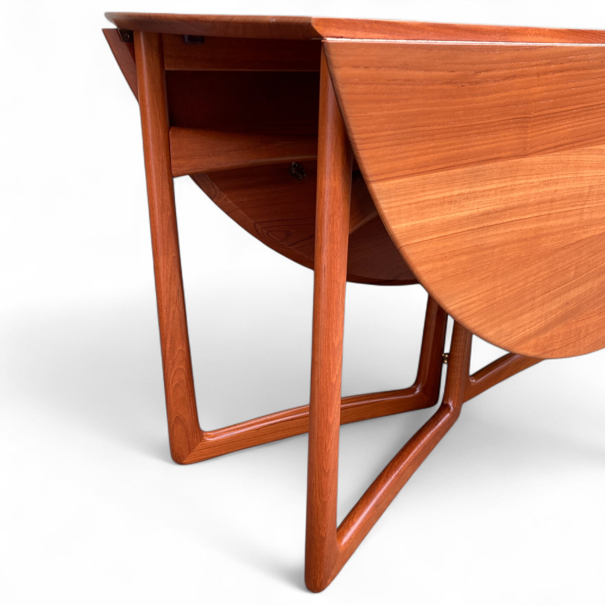 Peter Hvidt Dining Table