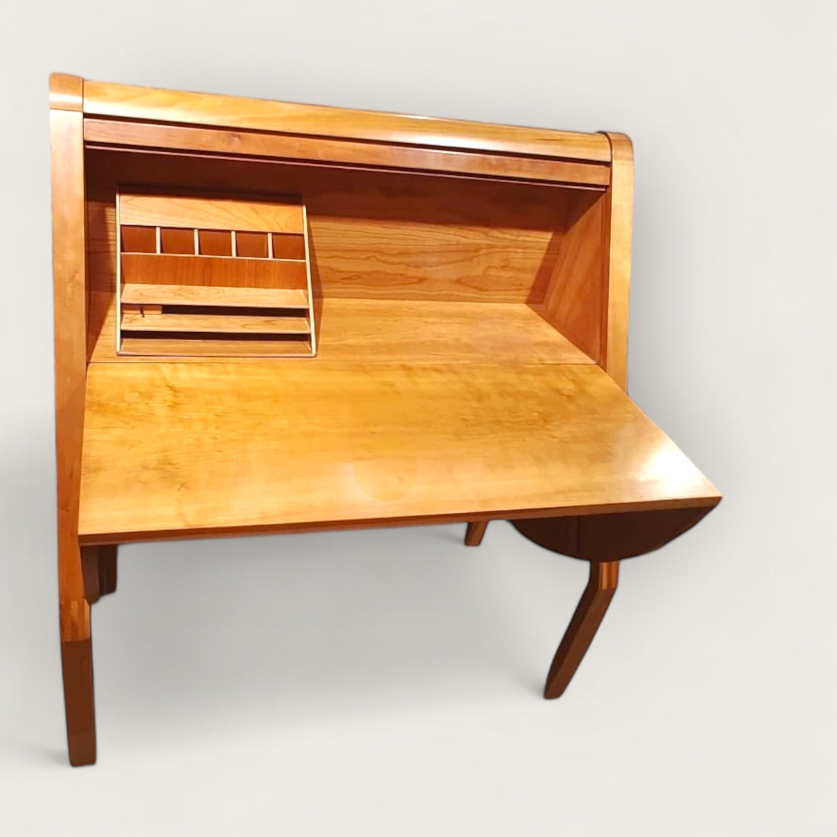 Pedro Miralles Claver Desk