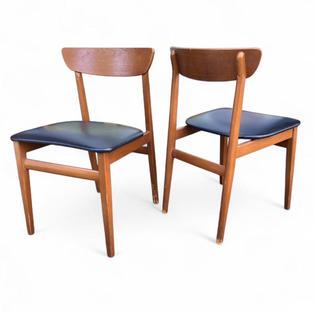 Schreiber Table And Chairs