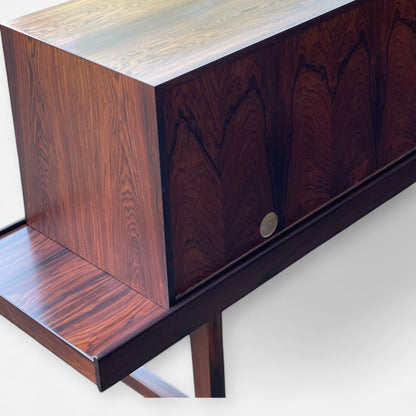 Torbjorn Afdal Krobo Bench