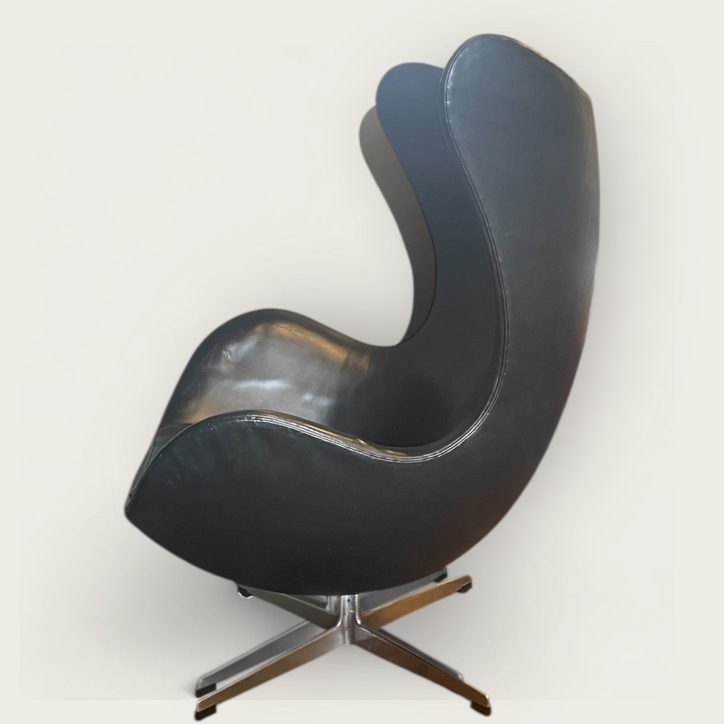 Arne Jacobsen Egg Chair
