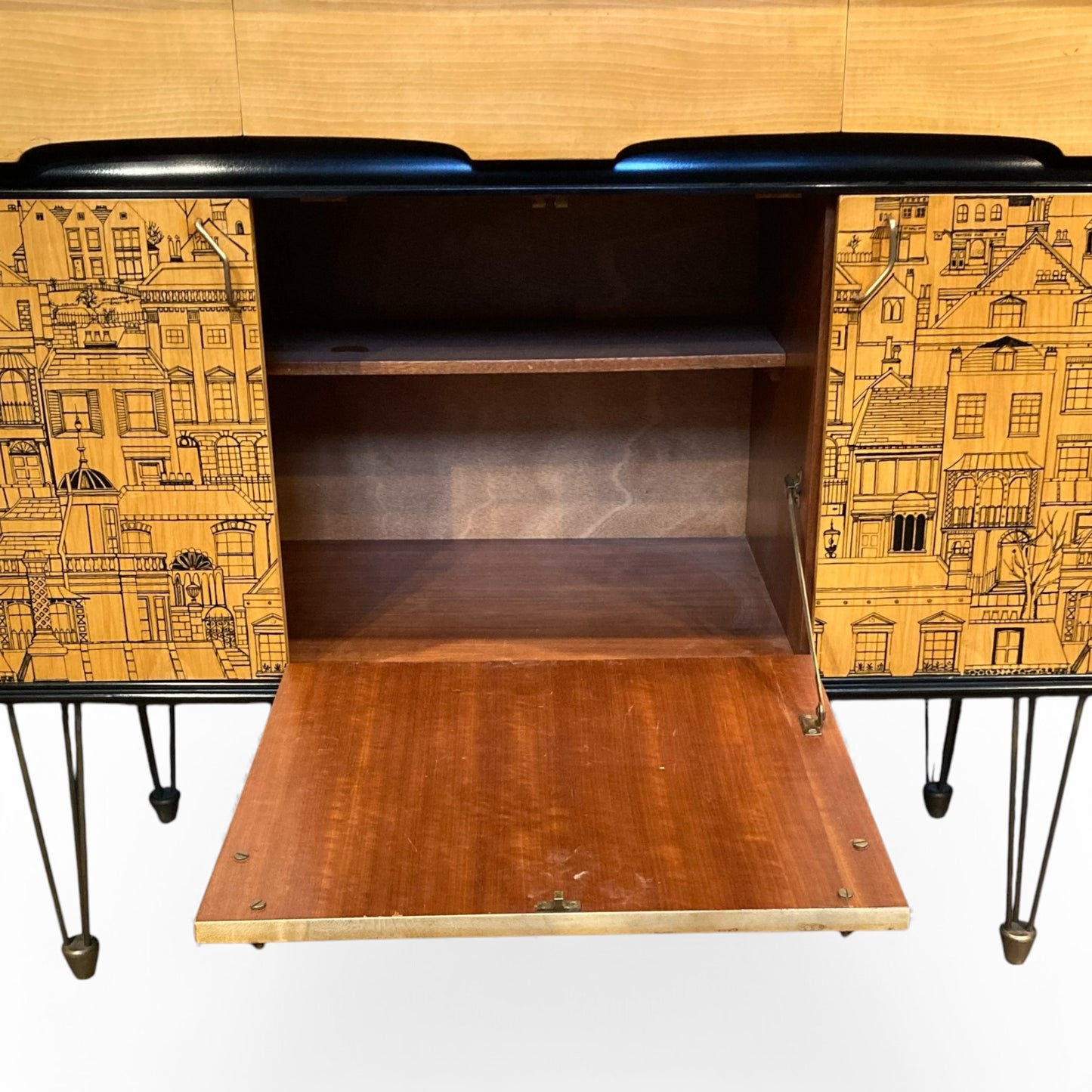 Robert Heritage Sideboard