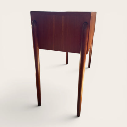 Arne Vodder Side Table