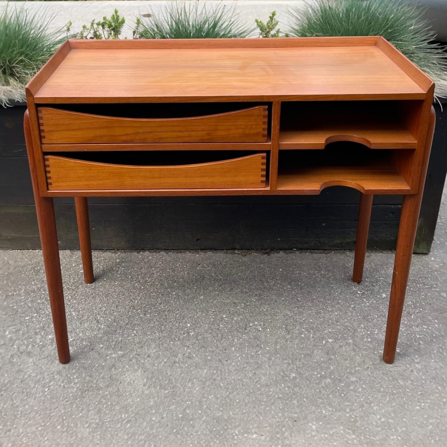 Arne Vodder Side Table