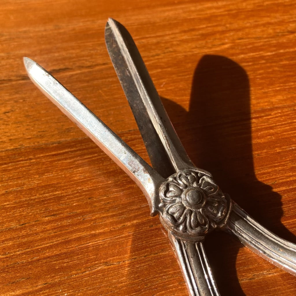 Victorian Grape Scissors