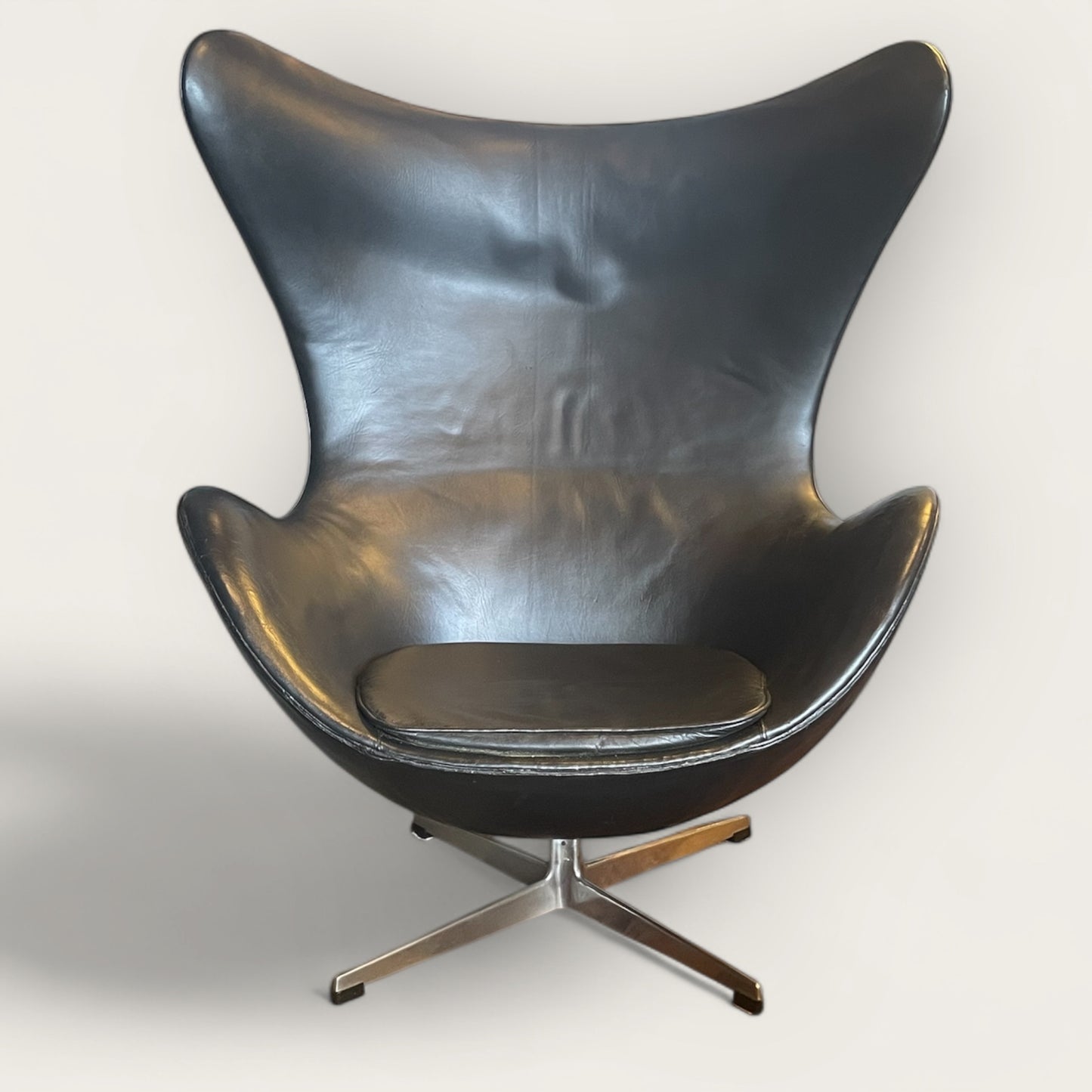 Arne Jacobsen Egg Chair