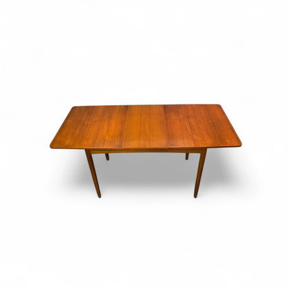 Schreiber Table And Chairs