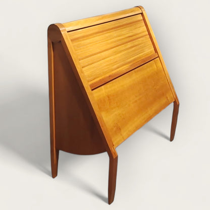 Pedro Miralles Claver Desk
