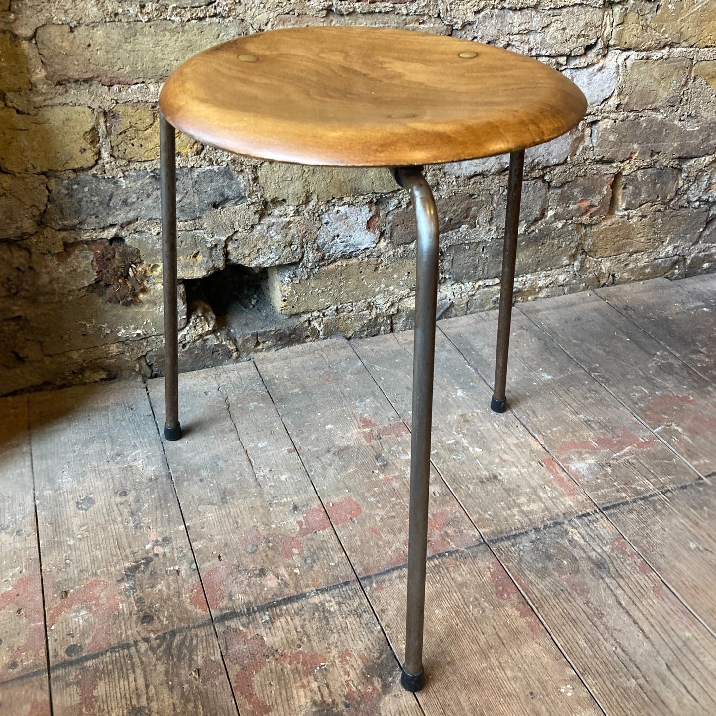 Fritz Hansen 3170 Dot Stool