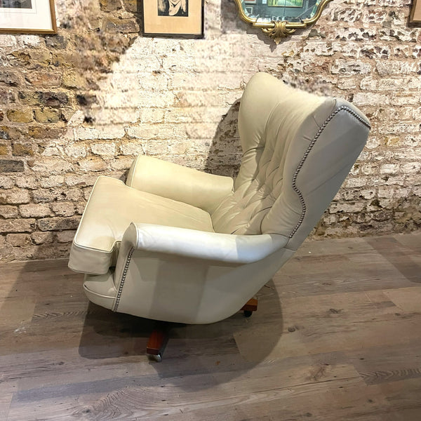 Midcentury Blofeld 6250 Chair