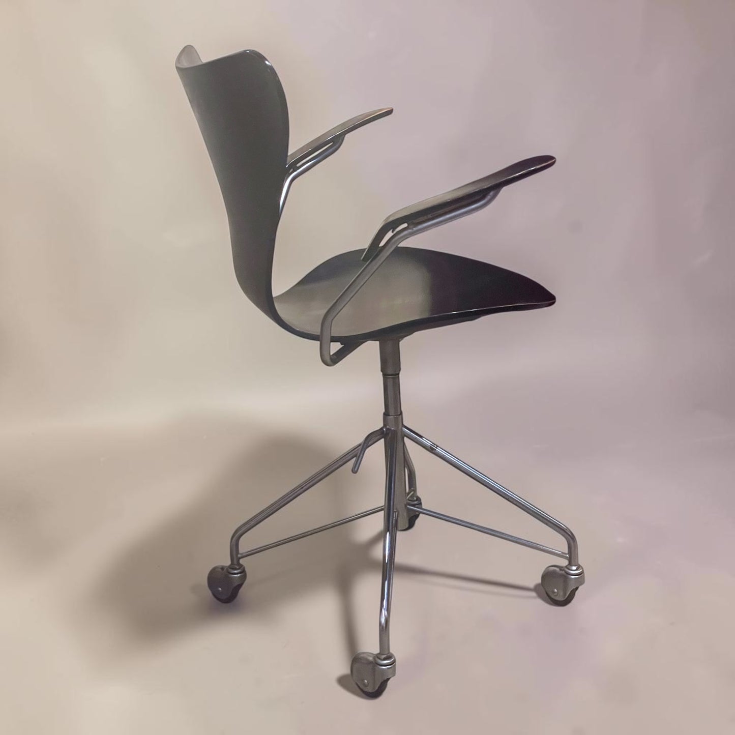 Early Arne Jacobsen Desk Chair