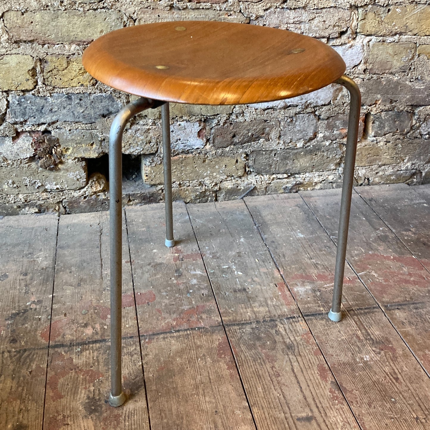 Fritz Hansen 3170 Dot Stool