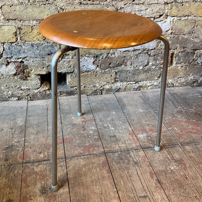 Fritz Hansen 3170 Dot Stool