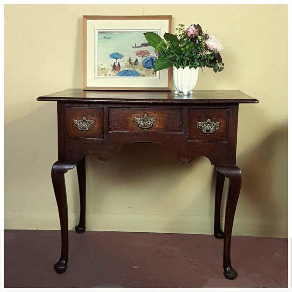 Furniture - 18C Oak Lowboy