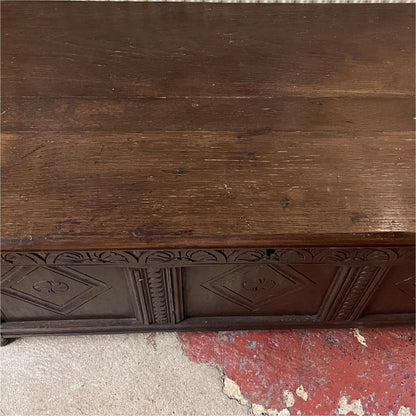 Oak Coffer C17th - Furniture