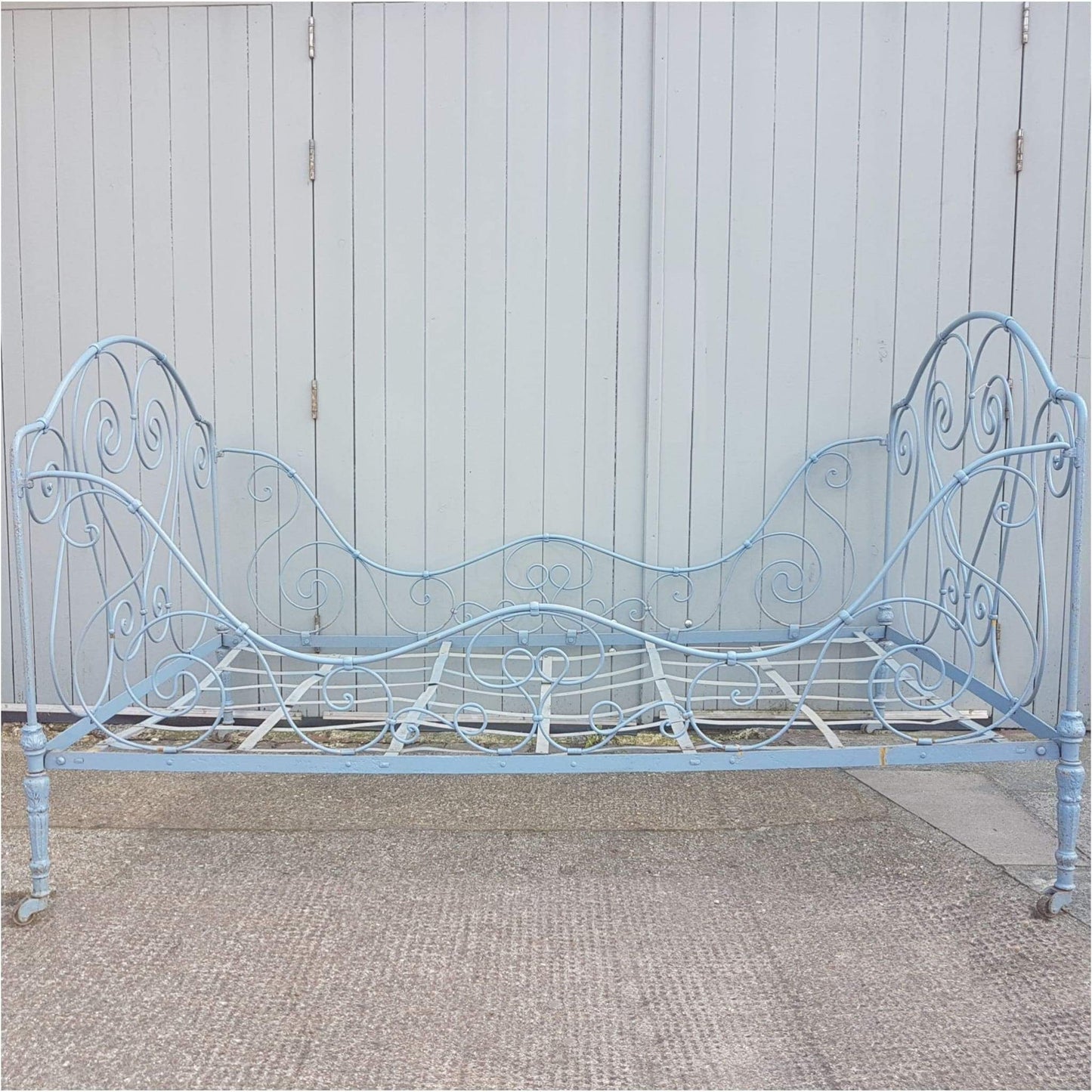 Garden - French Wrought Metal Folding Day Bed
