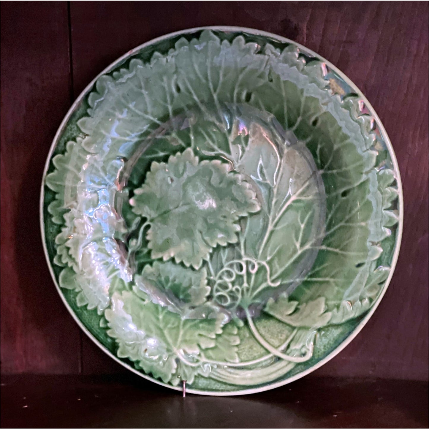 Majolica Green Leaf Plate - Ceramics