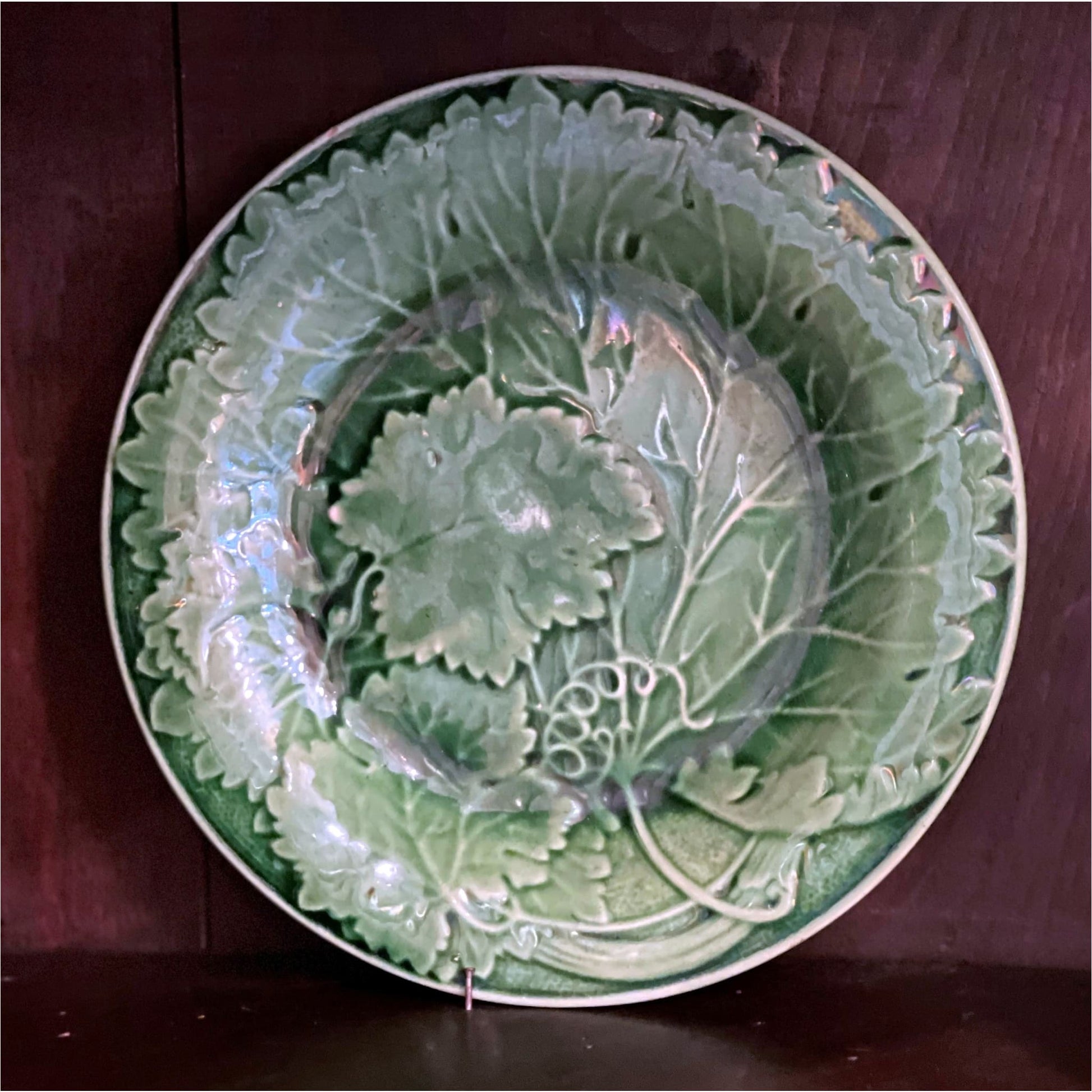 Majolica Green Leaf Plate - Ceramics