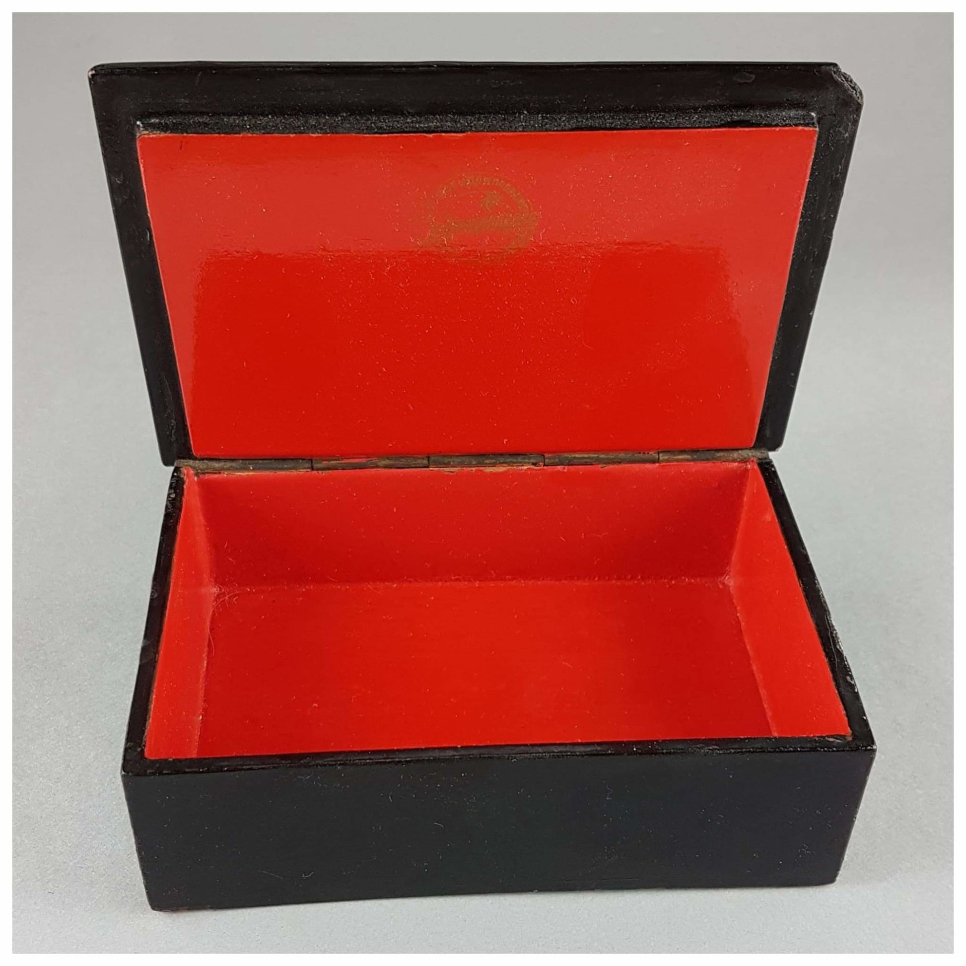 Miscellaneous - Russian Box, Two Maidens On A Troika Ride