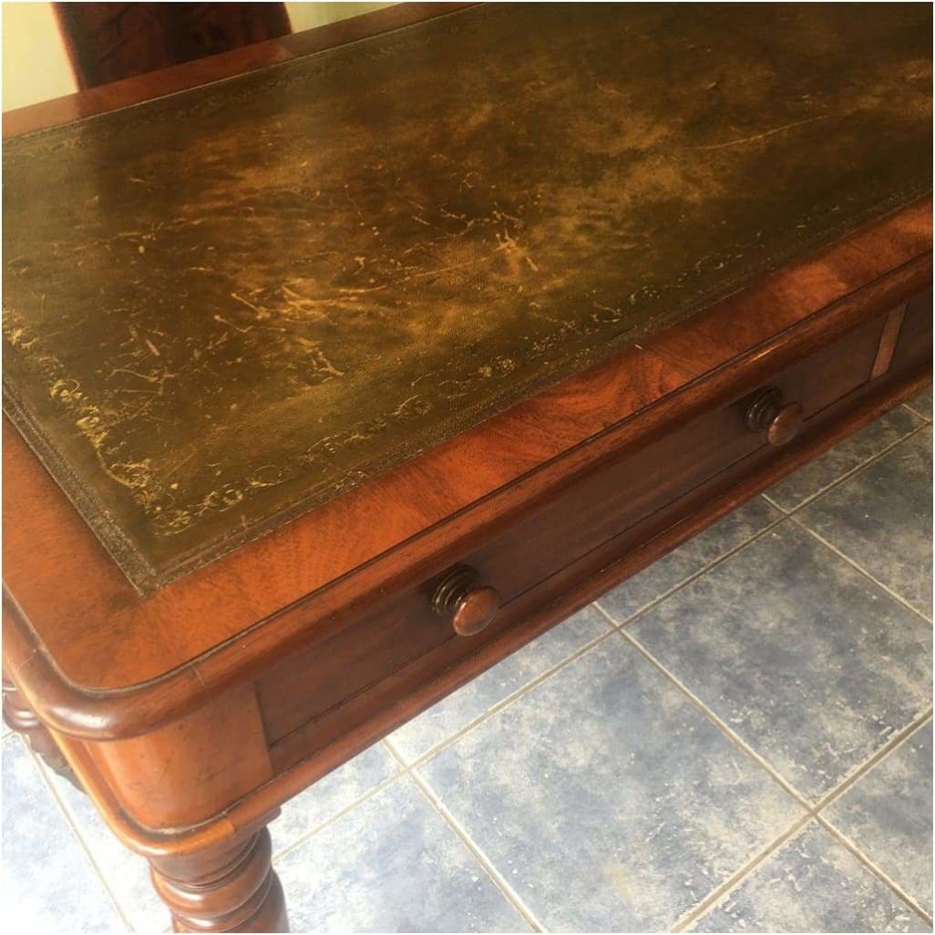 Furniture - Victorian Mahogany Desk