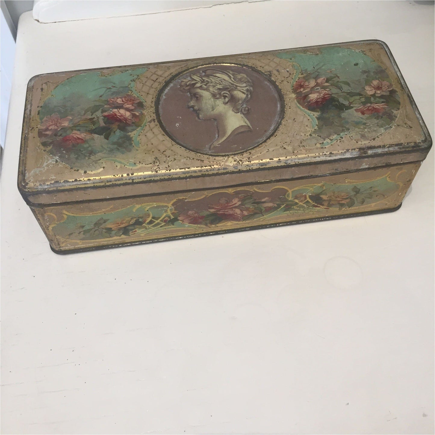 Miscellaneous - Vintage Tins